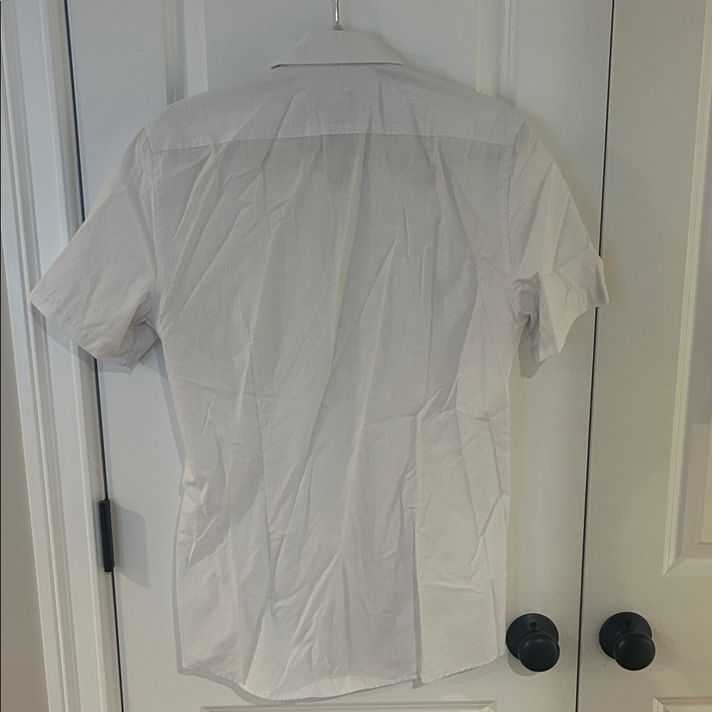 H&M Men's Classic White Button Down Shirt - Picture 4 of 4